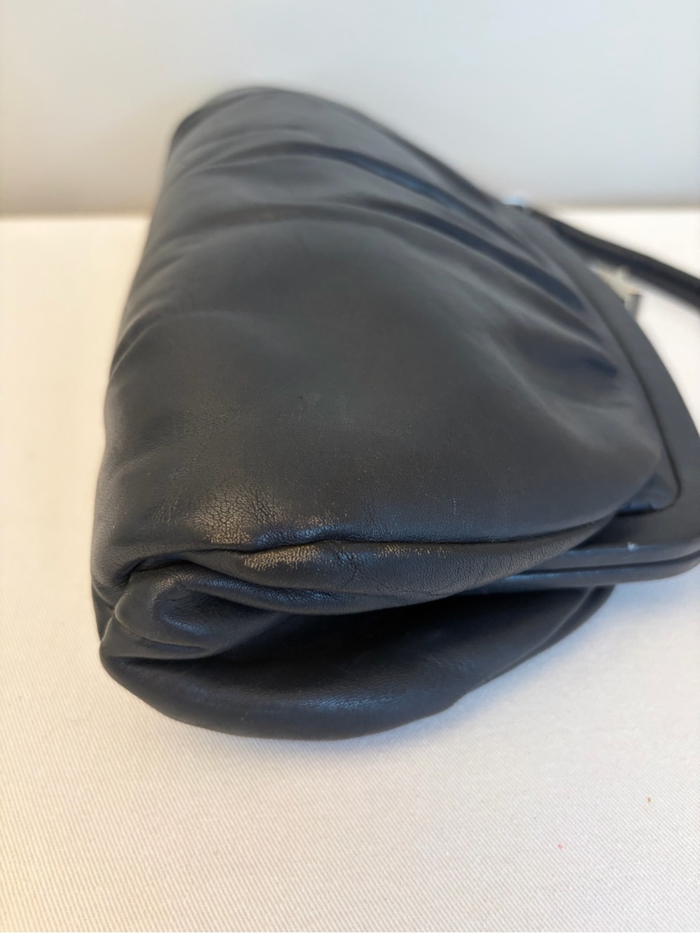 Vintage 1960s Paragon Black Genuine Leather Top Handle Frame Purse Canada - Picture 8 of 9